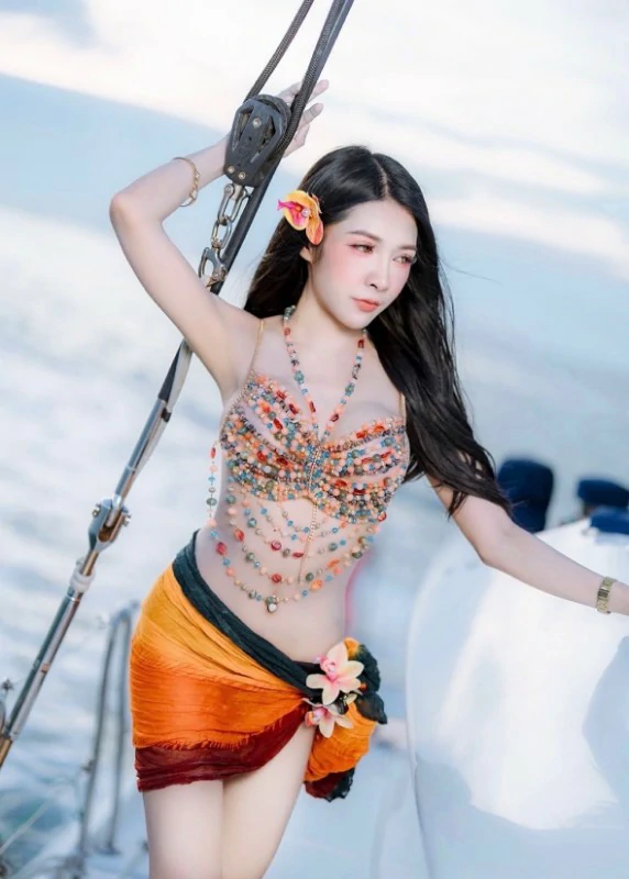 Amp Wanida เสี่ยว